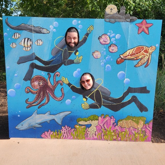 Meet your Posher, Britt - Picture 1 of 1